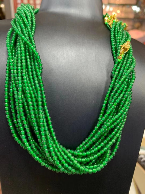 Kalung Jadeite Guatemala Alami Ukuran 3mm Dengan aksesoris yang indah Warna yang indah dan Giok hijau kekaisaran yang halus bersih dan halus sudah termasuk pajak pengiriman.