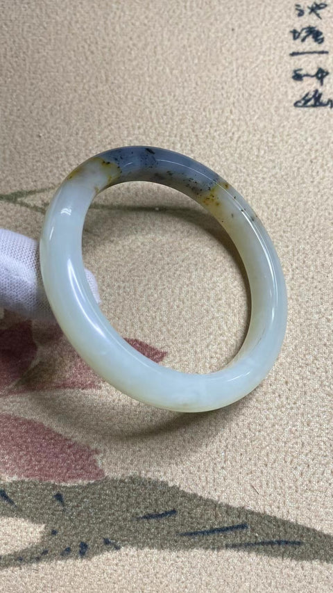 Gelang Dai Giok Cui Giok Gunung Jauh Ukuran 55-57mm & nbsp; Ukuran 56.8mm Lebar Sisi 10.7mm Giok terjadi secara alami Pola acak termasuk pajak pengiriman