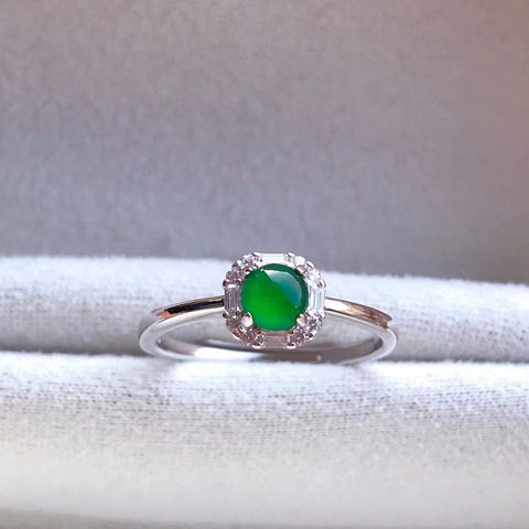 Cincin Jadeite Alami 925 perak dengan bezel yang dapat disesuaikan ukurannya sekitar 5mm, sudah termasuk pajak pengiriman.