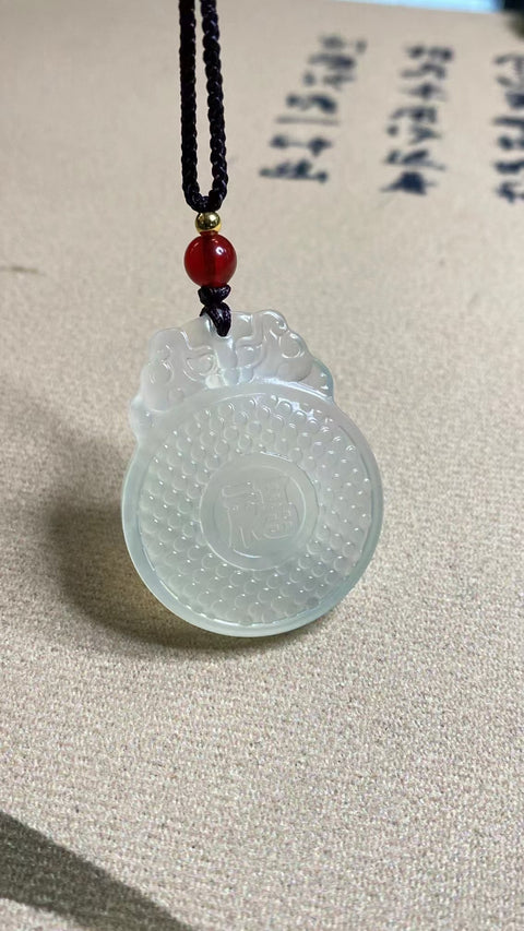 Liontin Es Berkah Giok Cui Jade Alami Ukuran 39 * 32mm Diukir Tangan Termasuk Pengiriman & Pajak