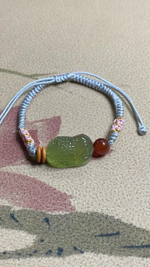 Gelang Giok Giok Alami Ukuran 22 * 13mm Giok bersih, halus dan hangat Termasuk pajak pengiriman.