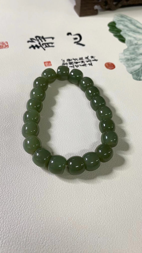 Tali jenis manik-manik tua giok Hetian alami untuk keberuntungan Ukuran 10 * 9mm Giok bersih, halus dan hangat Termasuk pajak pengiriman.