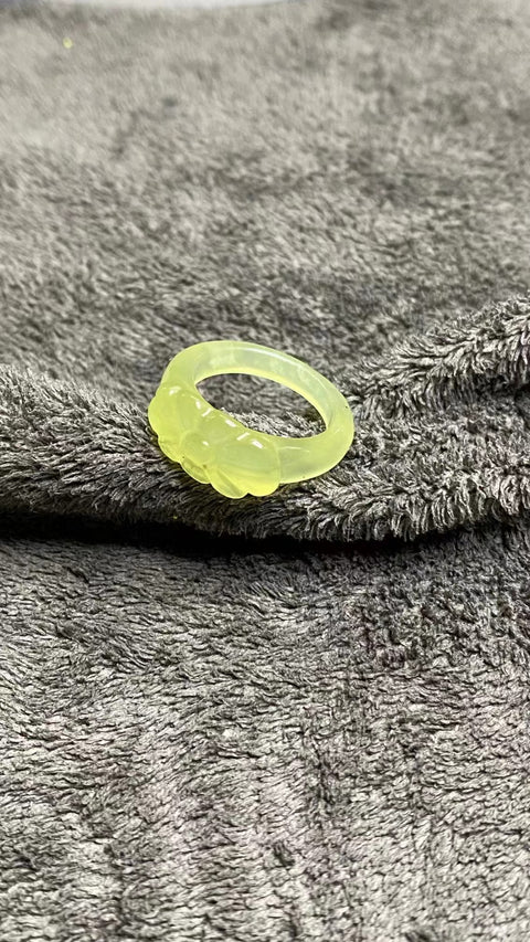 Cincin Giok Alami Ukuran 17,5 mm Sudah termasuk ongkos kirim dan pajak.