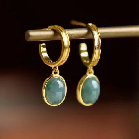 Anting-anting giok Guatemala Jadeite Giok Air Biru yang terbuat dari perak 925 dengan pelapisan emas Sudah termasuk pajak pengiriman