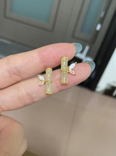 Anting-anting Bambu Giok Hetian Alami 925 perak Giok yang bersih, halus dan hangat Sudah termasuk pajak pengiriman.