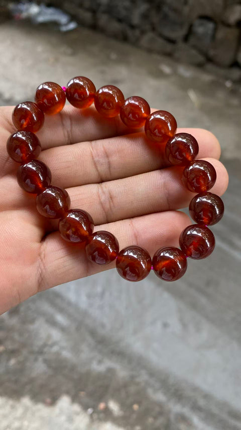 Gelang satu lingkaran yang terbuat dari garnet merah anggur Mozambik tua! Manik-manik 12mm, batu peningkat kecantikan untuk wanita! Barang ini sangat indah, sudah termasuk ongkos kirim dan pajak.