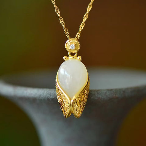 3392-2 Set Kalung Kalung Jangkrik Tetesan Air Giok Hetian Giok Alami dari 925 Giok Perak bersih dan halus serta hangat Ukuran 10 * 14mm Sudah Termasuk Ongkos Kirim dan Pajak