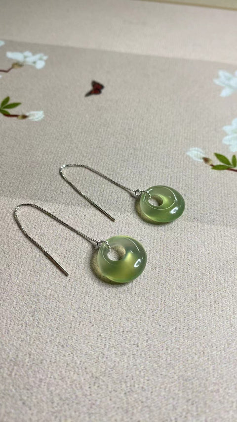 Kabel Telinga Giok Alami 925 Tatahan Perak Ukuran 15,5 mm Giok bersih dan halus Sudah termasuk pajak pengiriman.