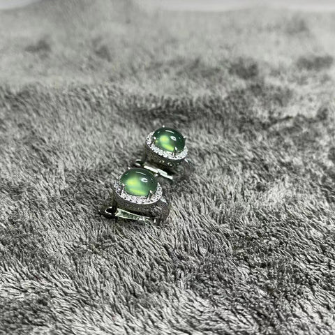 Anting Giok Alami Giok bersih, halus dan hangat, terbuat dari perak 925, ukuran 6 * 8mm, gaya sangat indah, sudah termasuk pajak pengiriman.