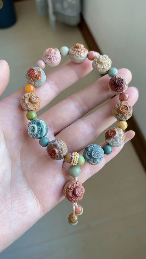 Gelang Batu Akik Alashan Alami Ukuran 1.2 * 1.2cm Sudah termasuk pajak pengiriman.