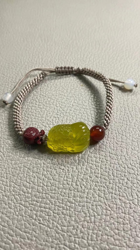 Gelang Cui Jade Golden Cicada Alami & Gelang Giok Emas & Gelang giok bersih, halus dan hangat Ukuran 22 * 13mm Sudah termasuk ongkos kirim dan pajak.