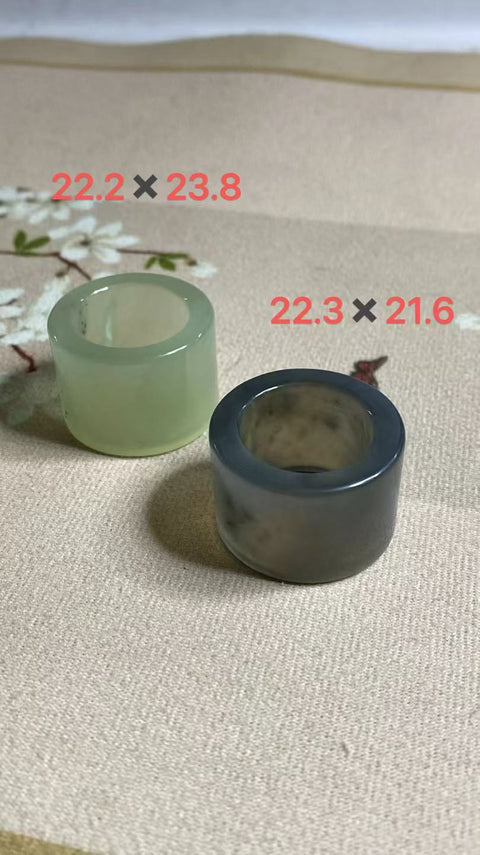 Penawaran khusus untuk jari pelatuk giok alami dengan ukuran yang sama seperti yang ditunjukkan, termasuk ongkos kirim dan pajak.