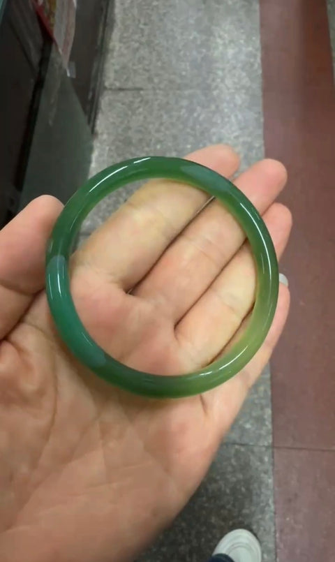 Gelang Tinker Chalcedony Alami Ukuran: 58.3㎜ Giok semuanya terjadi secara alami Pola acak Termasuk pajak pengiriman
