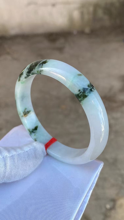 Gelang Jadeite Alami Bawah Hangat Hangat Ukuran 58-60mm Ukuran 59.3mm Lebar Sisi 12.3mm Batu giok adalah Pola yang terjadi secara alami & termasuk Pajak Pengiriman!