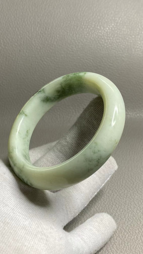 Gelang Cui Giok Giok Minyak Tua Cui Alami Ukuran 55-57mm Ukuran 56.6mm Lebar 15.2mm Untuk pergi secara alami Pola acak termasuk pajak pengiriman