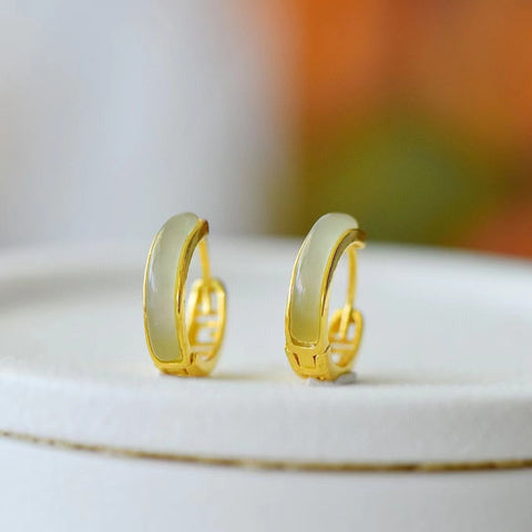 Gaya Anting Kurva Setengah Bulan Bahan Giok Hetian Jade Qinghai Alami Sederhana dan elegan Pajak pengiriman sudah termasuk Ukuran 3 * 16mm Sudah termasuk pajak pengiriman