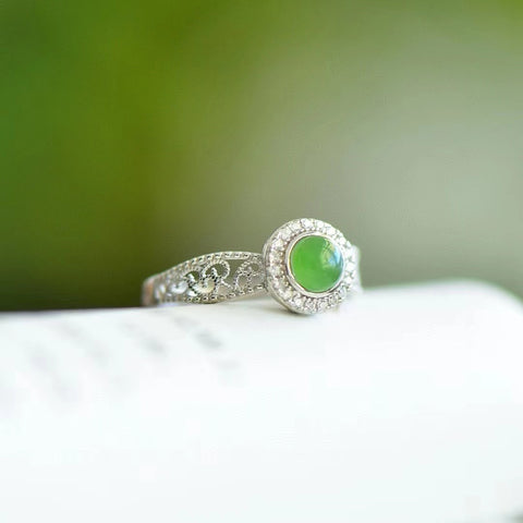 11543 Cincin Kerawang Jasper Alami yang terbuat dari perak 925. Batu gioknya bersih, halus dan hangat, dan gayanya sangat indah.