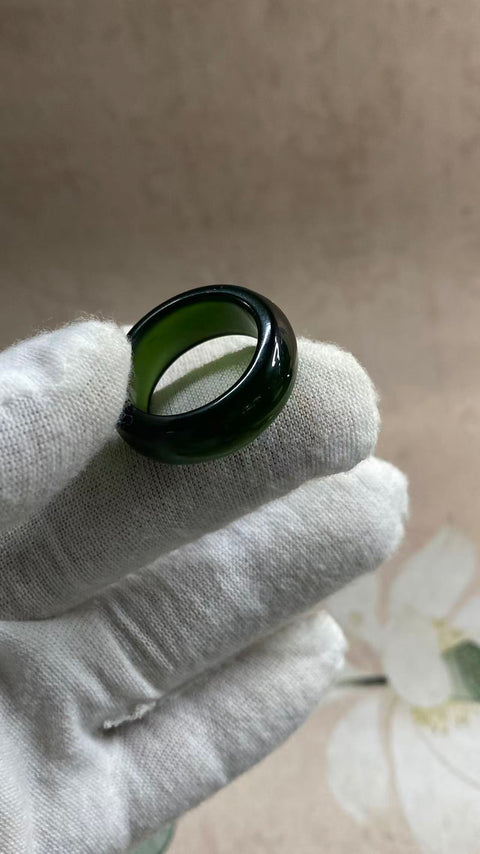 Cincin: Cincin giok hijau penuh giok Xiuyan yang indah, ukuran: 20mm, termasuk ongkos kirim dan pajak