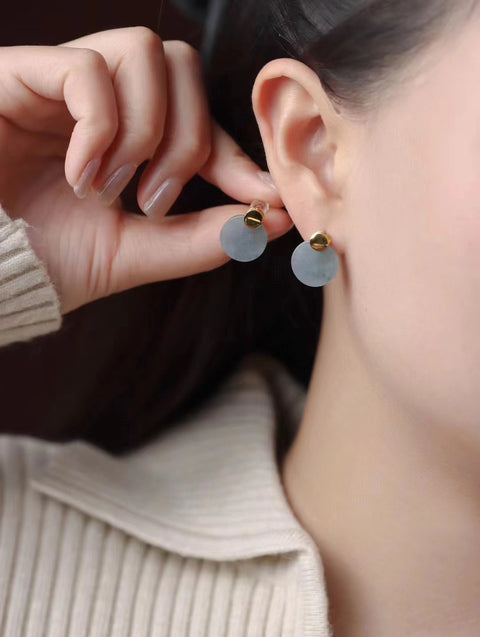 Anting-anting batu giok Guatemala alami yang terbuat dari batu giok 925 perak, bersih, halus dan hangat, klasik dan bergaya, sudah termasuk pajak pengiriman.