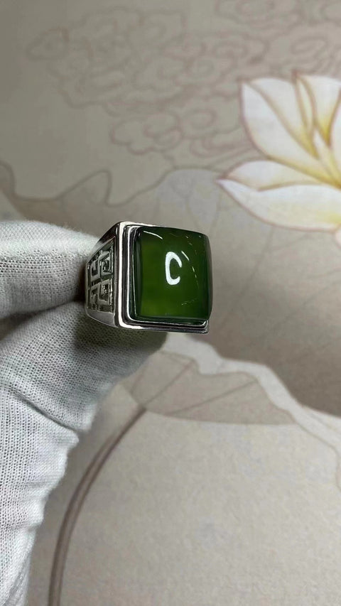 Cincin pria dari bahan batu giok alami 180 yang terbuat dari perak 925 Ukuran 17 * 15mm Batu giok bersih dan halus Termasuk ongkos kirim dan pajak