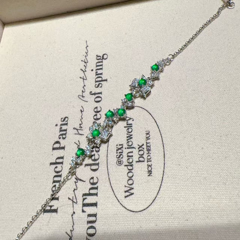 Gelang Kupu-kupu Jadeite Alami 925 pengaturan perak Ukuran 3mm Panjang 18cm Giok itu halus dan hangat Gayanya indah sudah termasuk pajak pengiriman.
