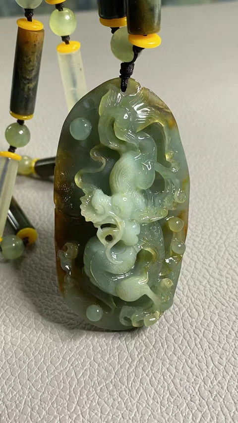 Liontin Bunga Giok Cui Alami, simbol kemakmuran dan kemakmuran Sungai Jungfrau, ukuran 73 * 42mm, diukir dengan tangan, sudah termasuk ongkos kirim dan pajak.