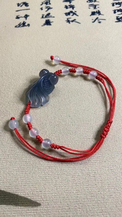 Gelang Hijau Smokey Jade Cui Alami Gelang gioknya bagus dan hangat, dan gayanya indah. 29 * 18.8mm termasuk pajak pengiriman.