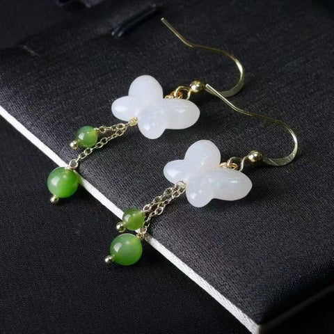 Anting giok putih Hetian; bahannya halus dan berkualitas tinggi, dipadukan dengan lapisan emas 14k ✨ Desain yang stylish dan elegan 💕💕 Ukuran batu: 15*12 mm, termasuk ongkos kirim dan pajak.