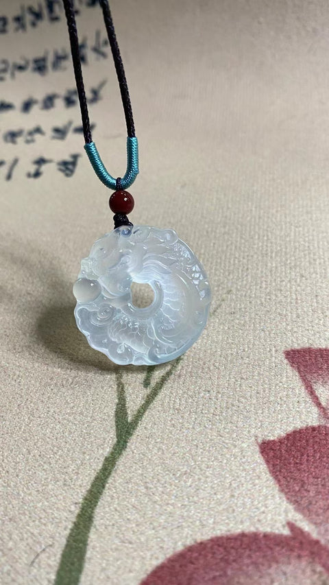 Liontin Naga Giok Cui Alami dengan pola dan gaya yang indah Ukuran 28.7 * 28.7mm Termasuk pajak pengiriman