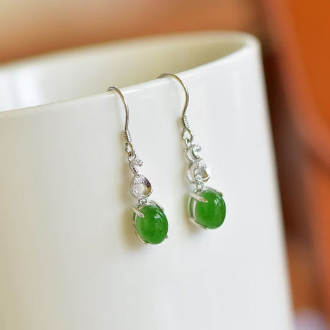12008 Anting-anting Tetesan Telur Jasper Alami yang terbuat dari perak 925 Ukuran 6 * 8mm Giok halus dan hangat, gaya yang indah sudah termasuk pajak pengiriman.