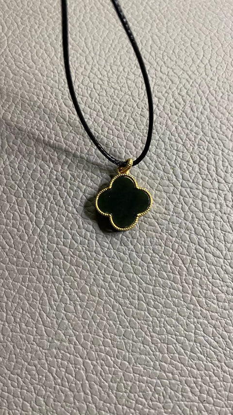 Four Leaf Clover: Liontin liontin giok halus yang terbuat dari perak 925, ukuran: 16mm sudah termasuk pajak pengiriman