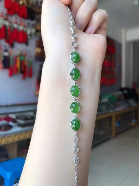 Gelang Jasper Alami 925 Tatahan Perak Ukuran 7 * 9mm Warna Hijau Pucat Giok bersih dan halus serta hangat Sudah termasuk pajak pengiriman.