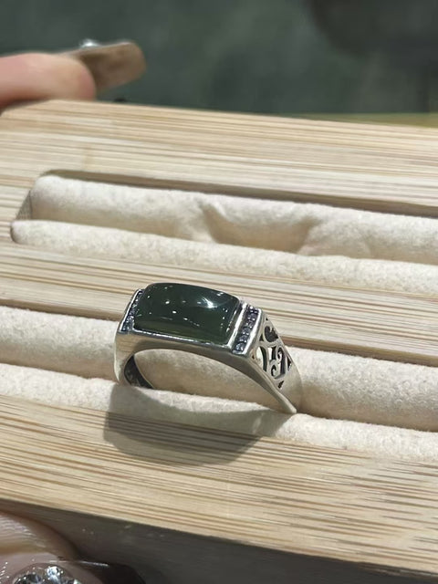 Cincin bahan Natural Cui Jade 180 ukuran 12 * 6mm yang terbuat dari perak 925, gioknya bersih, halus dan hangat, gayanya indah, sudah termasuk ongkos kirim dan pajak.