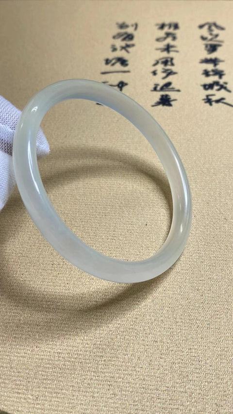 Gelang Garis Kecantikan Gelang Kecantikan Giok Cui Jade Alami & nbsp; Ukuran 54-56mm Ukuran 55.7mm Lebar Sisi 7.5mm Giok terjadi secara alami Pola acak Termasuk Pajak Pengiriman