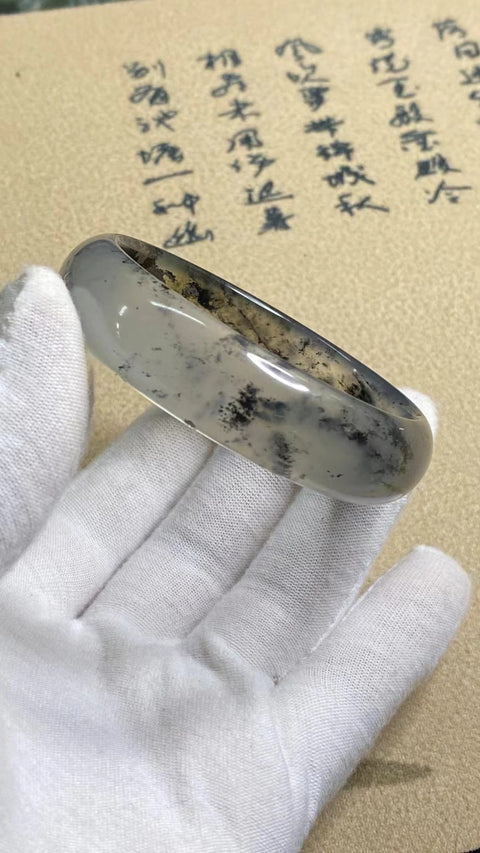 Gelang Tinta Percikan Bawah Es Giok Cui Jade Alami & nbsp; & nbsp; Ukuran 57-59mm Ukuran 58.4mm Lebar Sisi 16.1mm & nbsp; Harapkan semua pola yang terjadi secara alami menjadi acak Termasuk Pajak Pengiriman