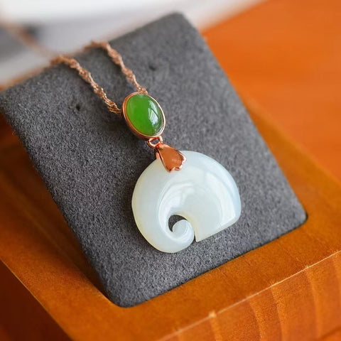 4057-1 Set Kalung Gajah Giok Hetian Alami dari 925 Perak Ukuran 15 * 18mm Giok halus dan hangat Termasuk ongkos kirim dan pajak.