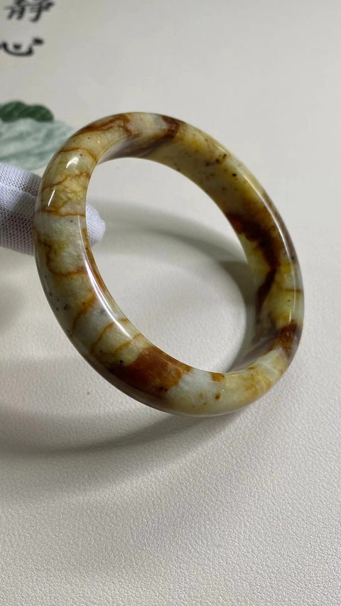 Gelang Giok Bunga Giok Cui Giok Alami Ukuran 58-60mm Ukuran 59.5mm Lebar Sisi 13.9mm Giok terjadi secara alami Pola acak Pengiriman dan pajak sudah termasuk.