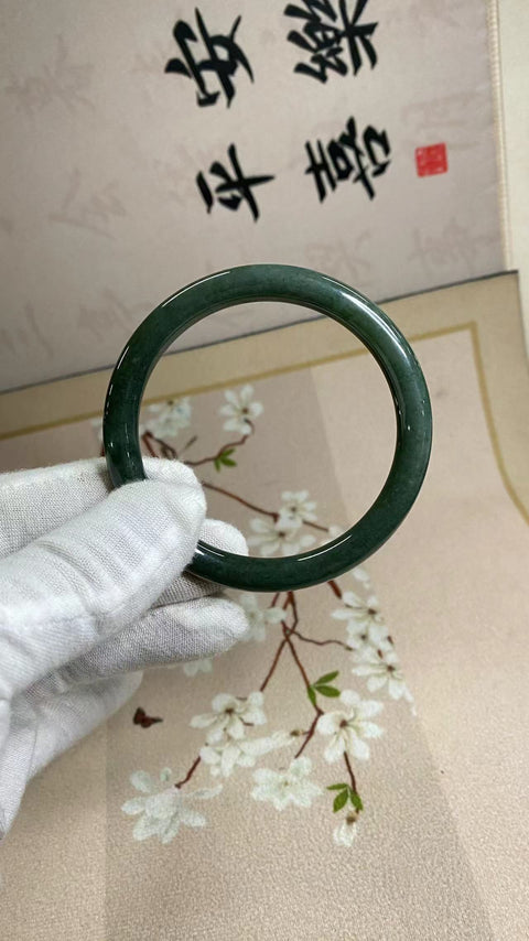 Gelang Garis Kecantikan Giok Hetian Giok Indah Ukuran 57-59mm Ukuran 58mm Giok semuanya terjadi secara alami Pola acak termasuk pajak pengiriman