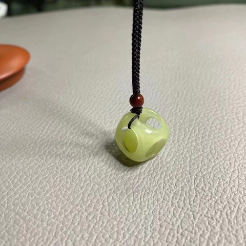 Liontin Giok Cui Giok Alami Mentega Ayam Kuning Saatnya Pergi Ukuran 16.5mm Giok bersih, halus dan hangat; sudah termasuk pajak pengiriman