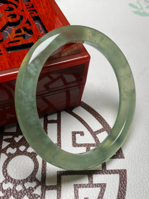Gelang Gelang Kecantikan Gelang Giok Cui Jade High Ice Jade berminyak dan tembus cahaya dengan dasar berpendar Ukuran 63,5 × 11 × 9,5㎜ Giok terbentuk secara alami Pola dikemas secara acak termasuk pajak pengiriman