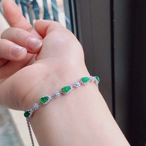 Gelang Labu Jadeite Alami 925 perak dengan tatahan giok Jade yang halus dan hangat Warna yang indah Ukuran 4-6mm Sudah termasuk pajak pengiriman.