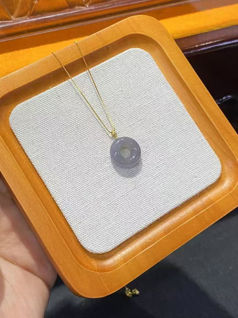 Kalung Donat Ungu Smokey Jade Hotan Alami Ukuran 15mm Rantai Perak GRATIS Set Emas 18k Sudah termasuk pajak pengiriman.
