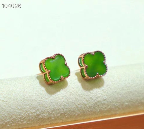 Anting-anting pejantan Jasper bergaya, sederhana dan serbaguna, dengan rasio harga yang tinggi, terbuat dari emas 18 karat, ukuran 8mm sudah termasuk ongkos kirim dan pajak.