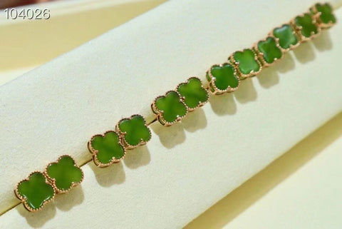 Anting-anting pejantan Jasper bergaya, sederhana dan serbaguna, dengan rasio harga yang tinggi, terbuat dari emas 18 karat, ukuran 8mm sudah termasuk ongkos kirim dan pajak.