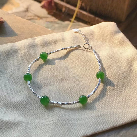 Gelang Fashion Jasper Kenakan orang yang Anda cintai dengan gelang perak untuk menandakan cinta sejati, untuk melambangkan kedamaian selama bertahun-tahun yang akan datang, hanya mencintainya, dan mendoakan kedamaian dan kemakmuran seumur hidup.