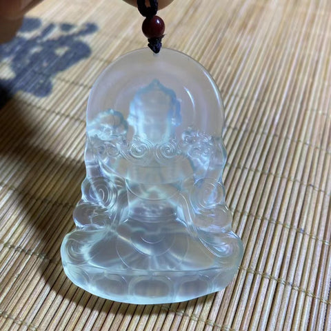 Seribu Tangan Dewi Belas Kasih Kalung Es Giok Cui Giok Alami Es Transparan dan Berpendar Ukuran 59*40mm Sudah termasuk ongkos kirim dan pajak.