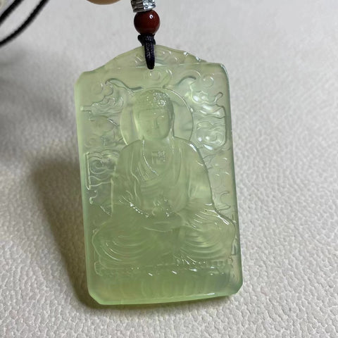 Kalung Giok Es Hijau Giok Alami Penguasa Matahari Besar Ukuran 52*32mm Sudah termasuk ongkos kirim dan pajak.
