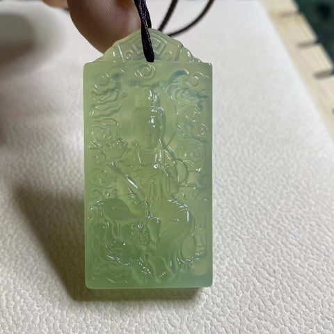 Kalung Giok Hijau Es Giok Alami Manjushri Ukuran 53*26mm Sudah termasuk pajak pengiriman.