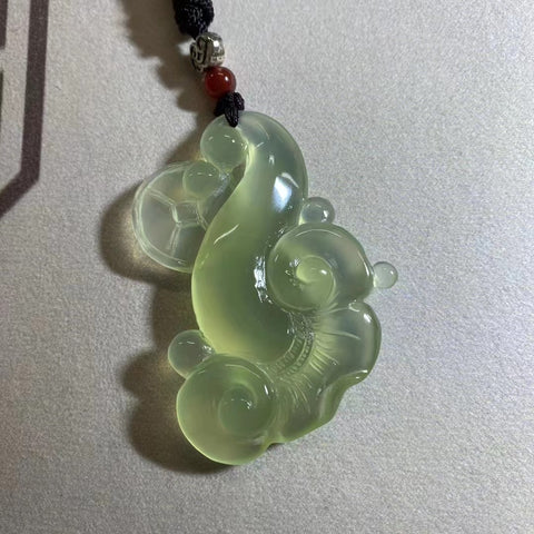 Kalung Giok Ruyi Giok Alami 63*47mm Termasuk ongkos kirim dan pajak.
