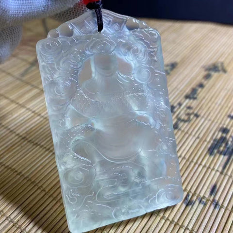 Kalung Giok Es Guan Gong Ice Jade Es dan berair, setia dan benar, ukuran 40*67mm, termasuk ongkos kirim dan pajak.